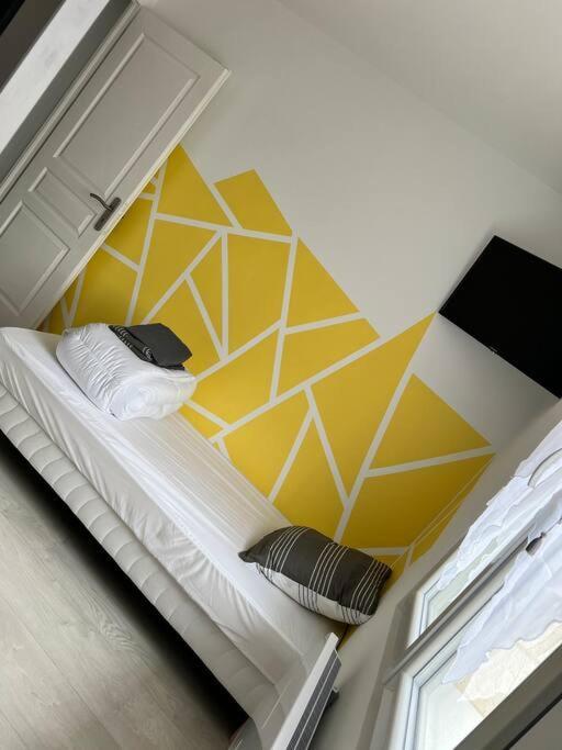 Maison Au Numero 21, Petit-Dejeuner Offert Villefranche-sur-Cher Bagian luar foto