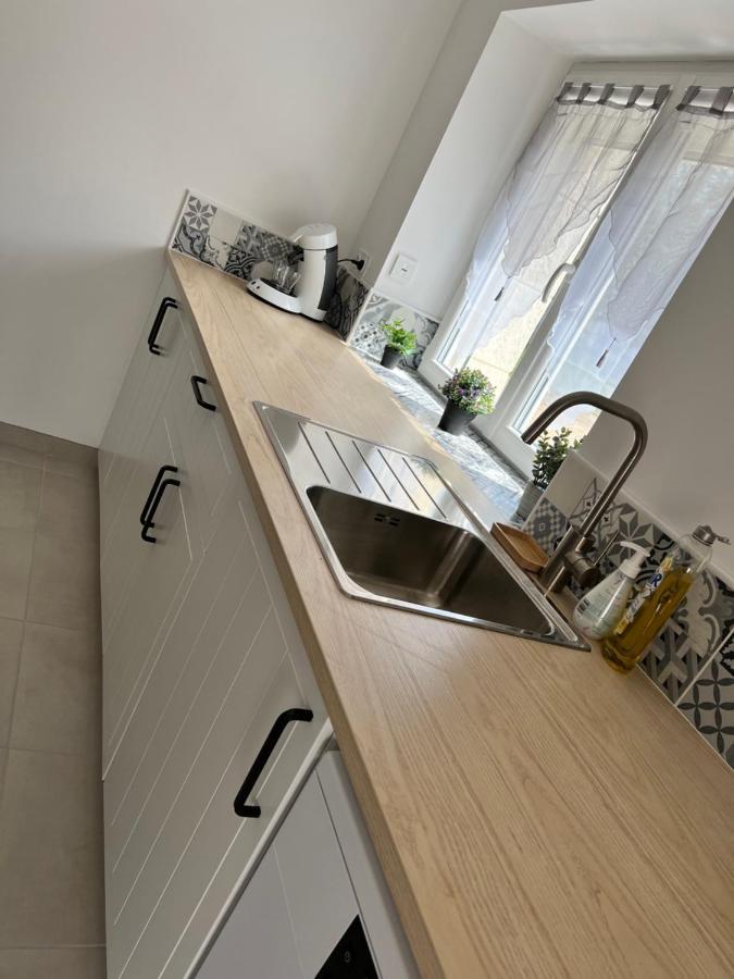 Maison Au Numero 21, Petit-Dejeuner Offert Villefranche-sur-Cher Bagian luar foto